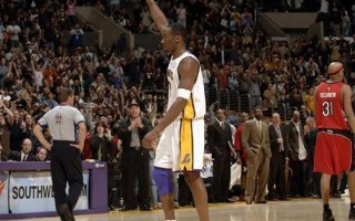 nba巅峰之战科比81分，科比的巅峰之战