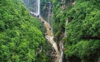 马岭河峡谷文案沙雕，马岭河峡谷朋友圈说说