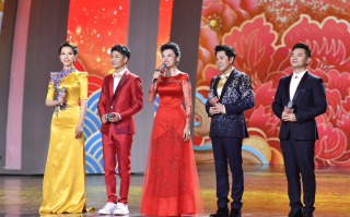 主持人汉服穿搭，主持人汉服穿搭图片