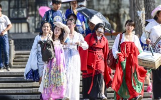 五一西安穿搭汉服，五一西安穿搭汉服图片